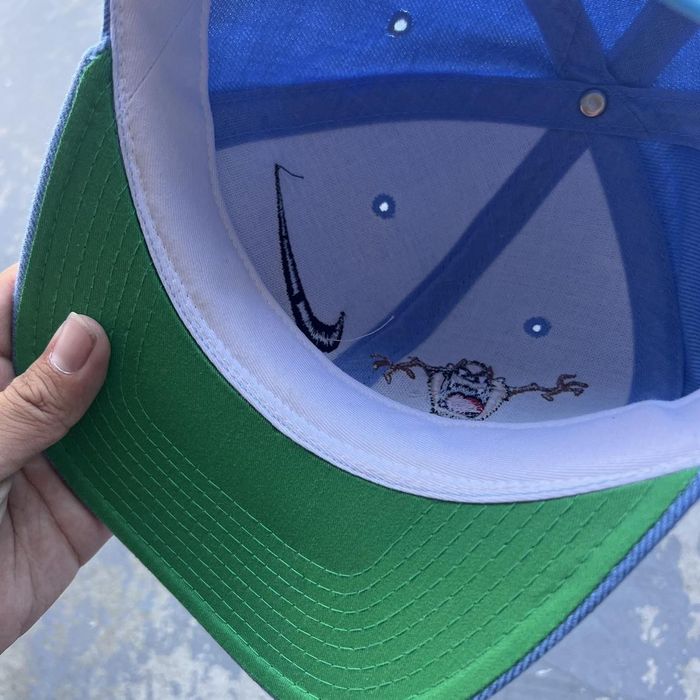 looney tunes nike outfit