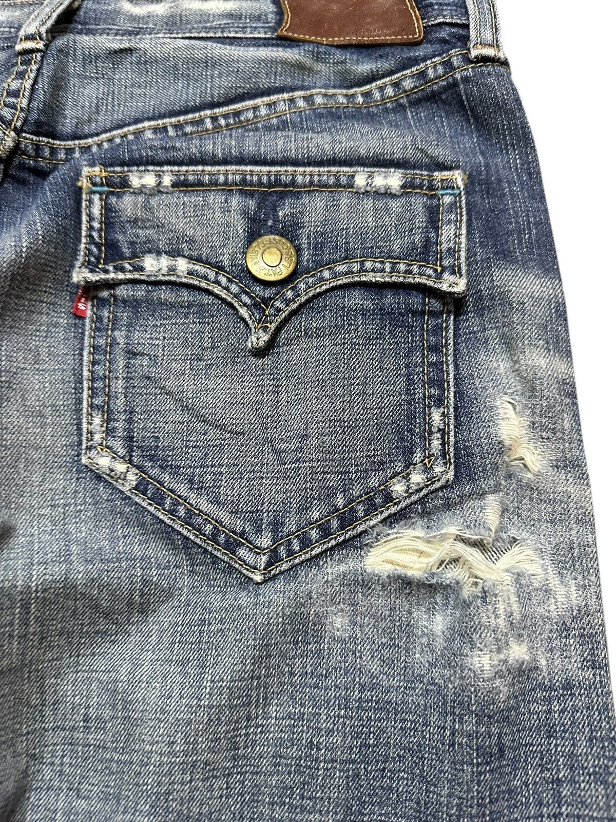 Levi's Vintage Clothing Vintage Levi’s 705-03 Selvedge Faded Whiskers Grunge Denim Size US 31 - 9 Thumbnail