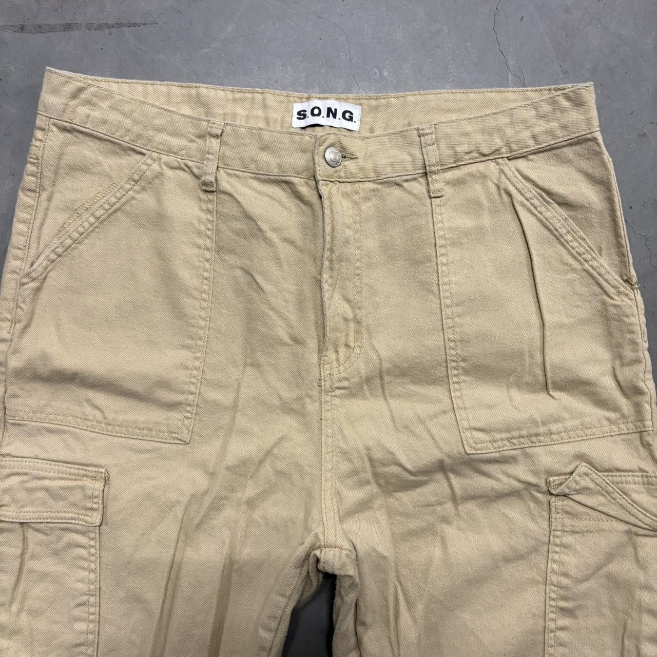 Vintage Crazy Vintage Y2K/2000s Baggy Skater Style Tan Khaki Cargo Pants! Size US 26 / EU 42 - 4 Thumbnail