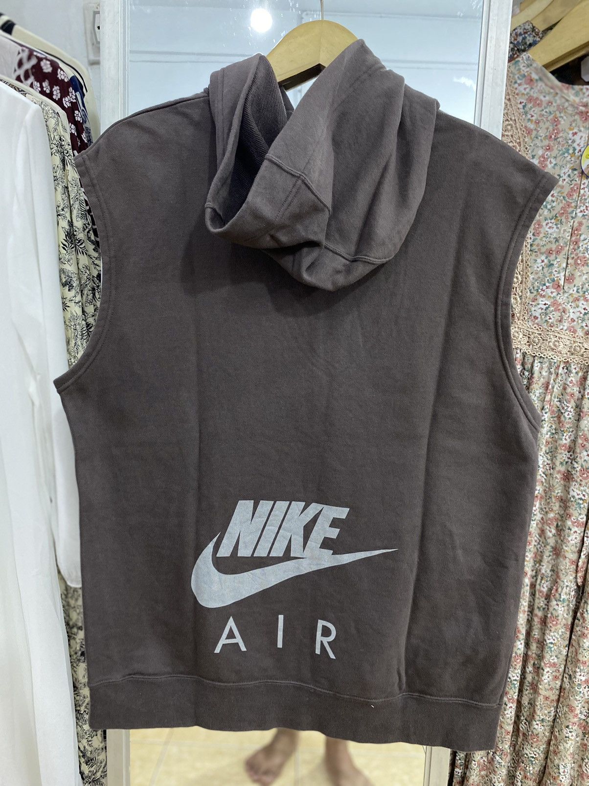 Nike 2000s Nike Air Sleeveless Hoodie Size US M / EU 48-50 / 2 - 2 Thumbnail
