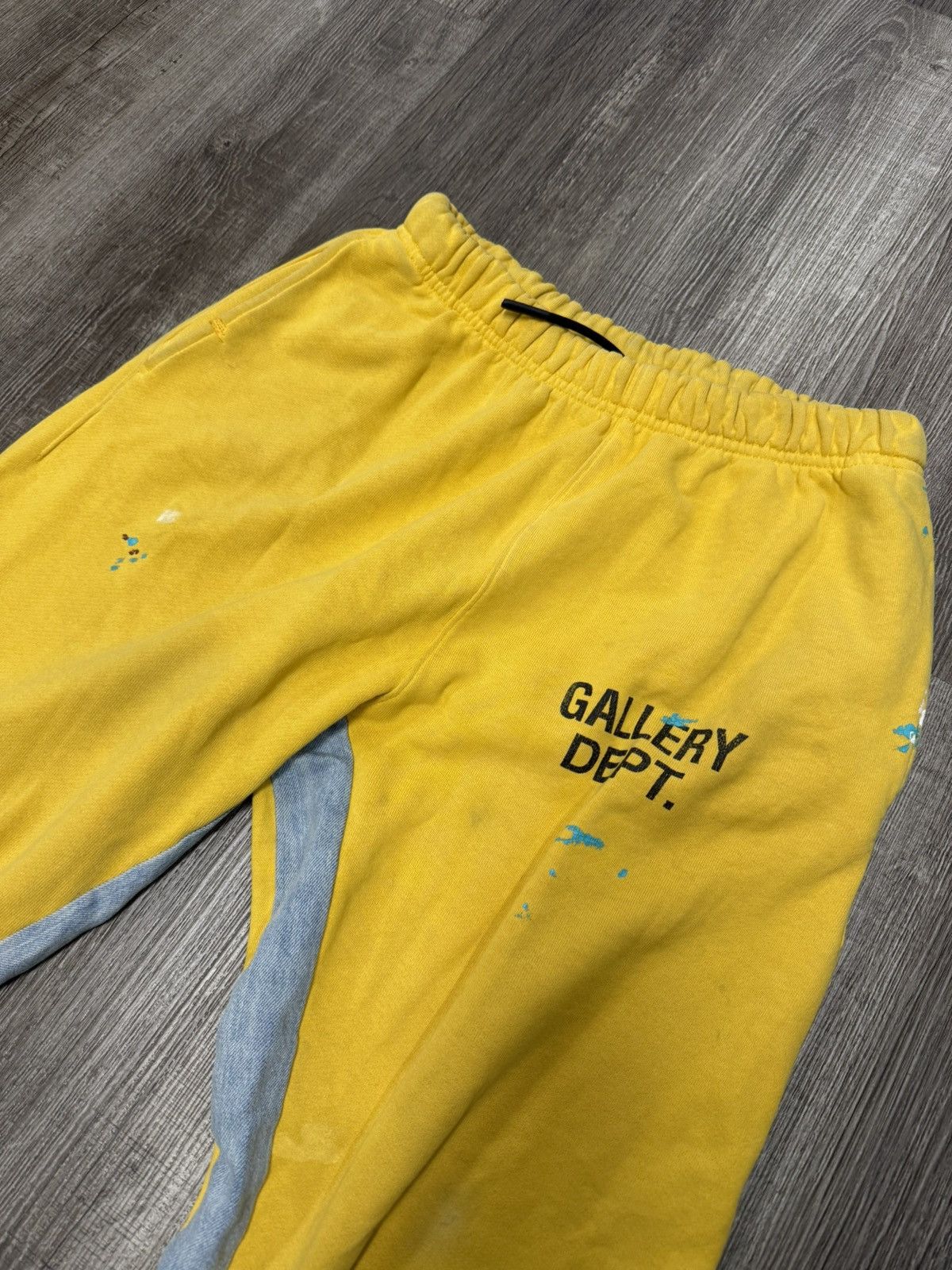 Gallery Dept. Gallery Dept Yellow Flare Sweatpants M Size US 30 / EU 46 - 2 Thumbnail