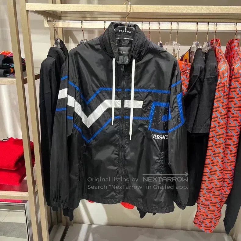 Versace Versace Men's nylon jacket Size US S / EU 44-46 / 1 - 1 Thumbnail