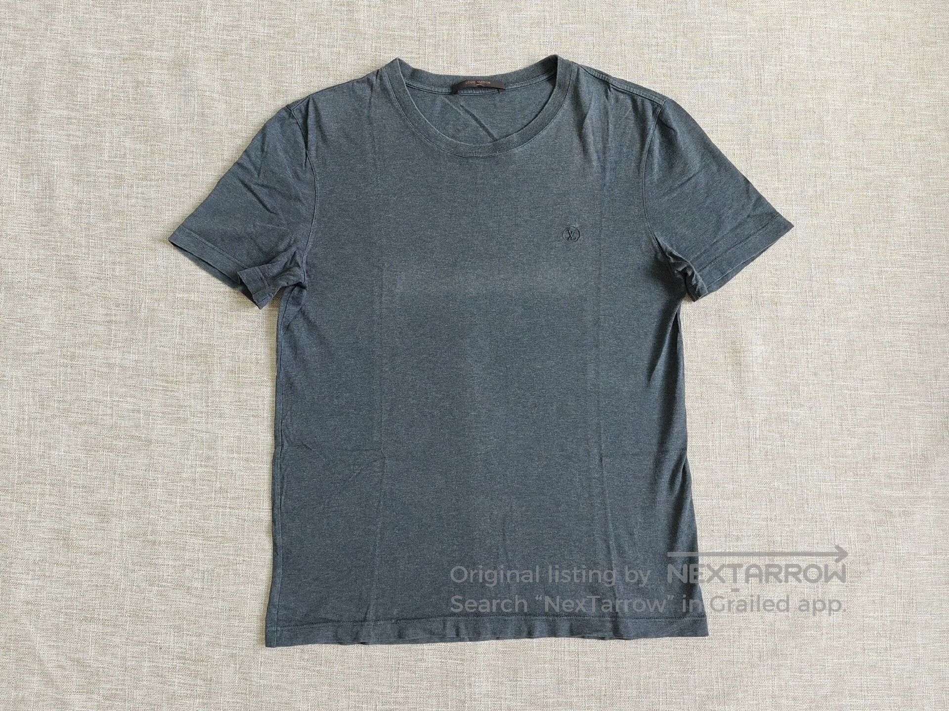 Louis Vuitton Louis Vuitton Men's Short Sleeve T-Shirt. Size US M / EU 48-50 / 2 - 1 Thumbnail