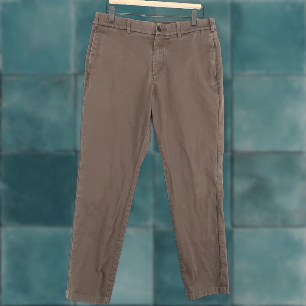 Banana Republic Hill City Everyday Pant Mens 32X32 Washed Brown Stretch Chino Size US 32 / EU 48 - 1 Thumbnail