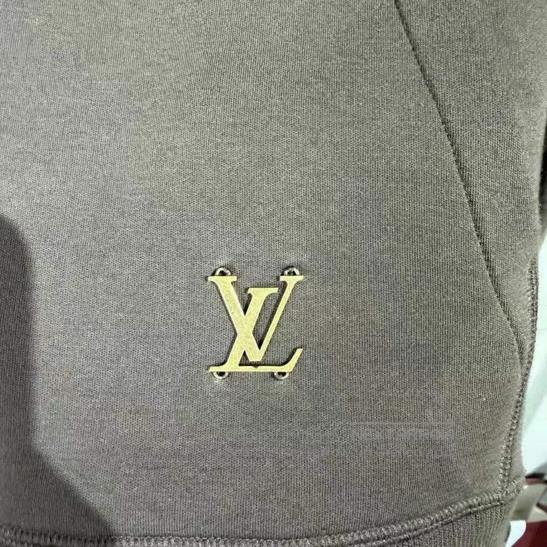 Louis Vuitton louis vuitton x timberland hooded sweatshirt. Size US L / EU 52-54 / 3 - 4 Thumbnail