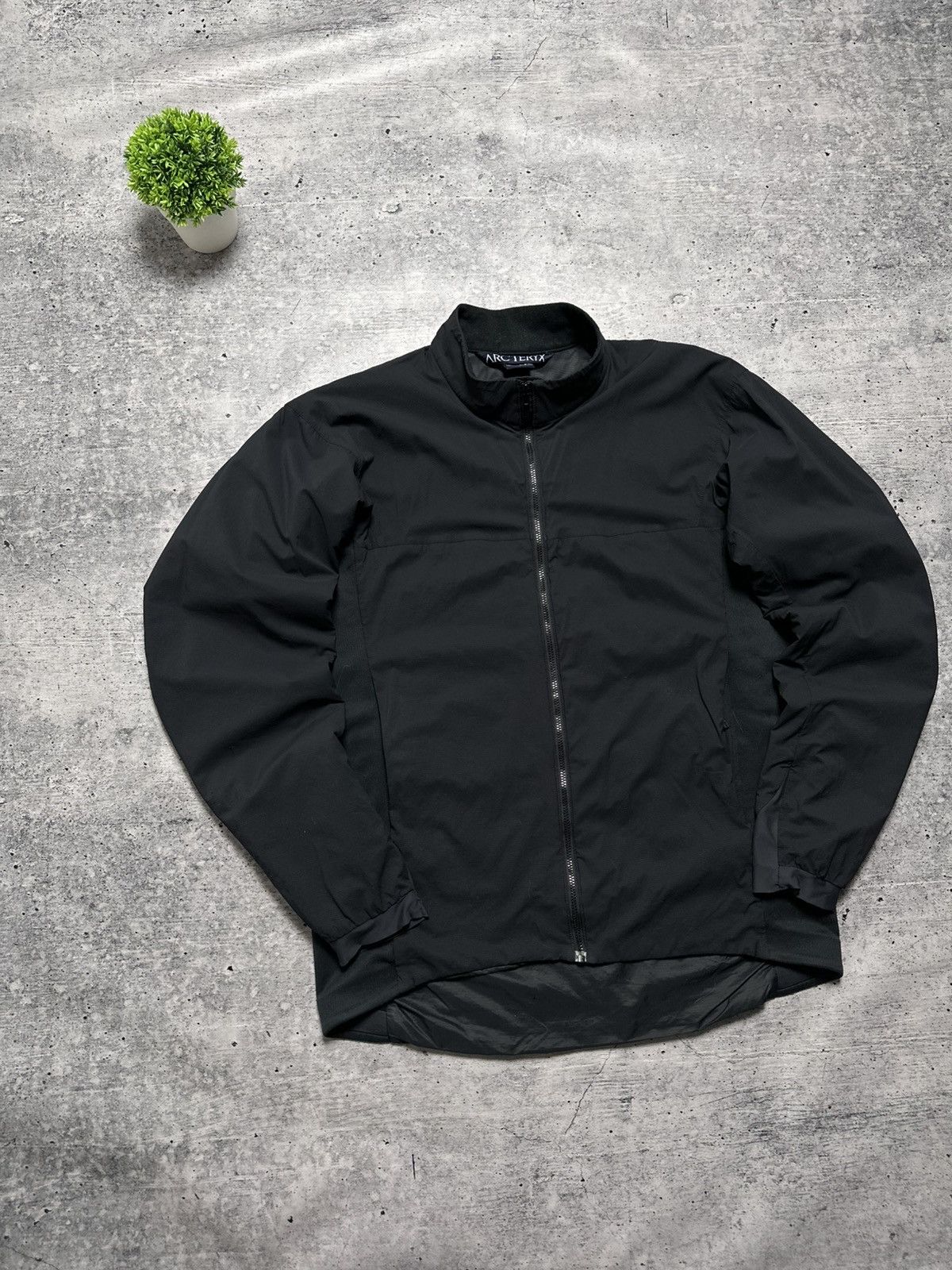 Arc'teryx Arcteryx Leaf Bravo Jacket (Gen 1) 🇨🇦 | Grailed