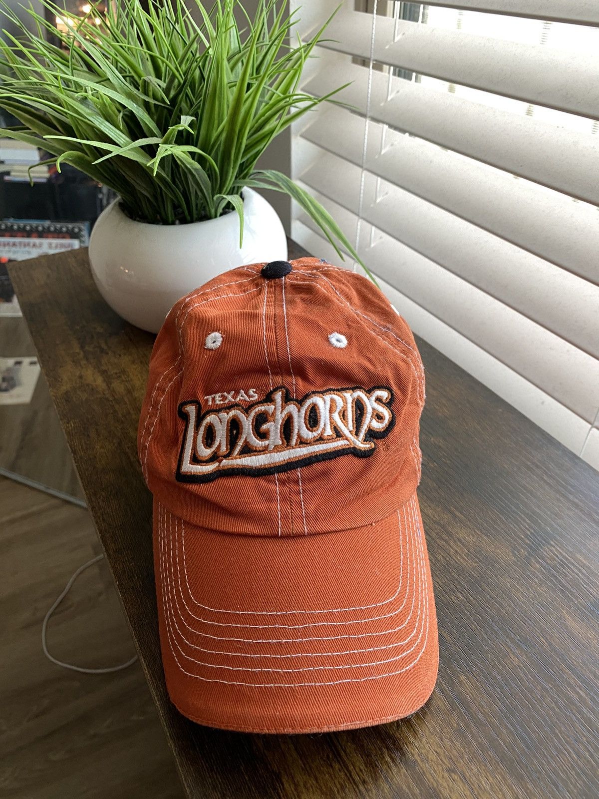 NCAA Y2K UT Austin Texas Longhorns Hat Cap Size ONE SIZE - 1 Thumbnail