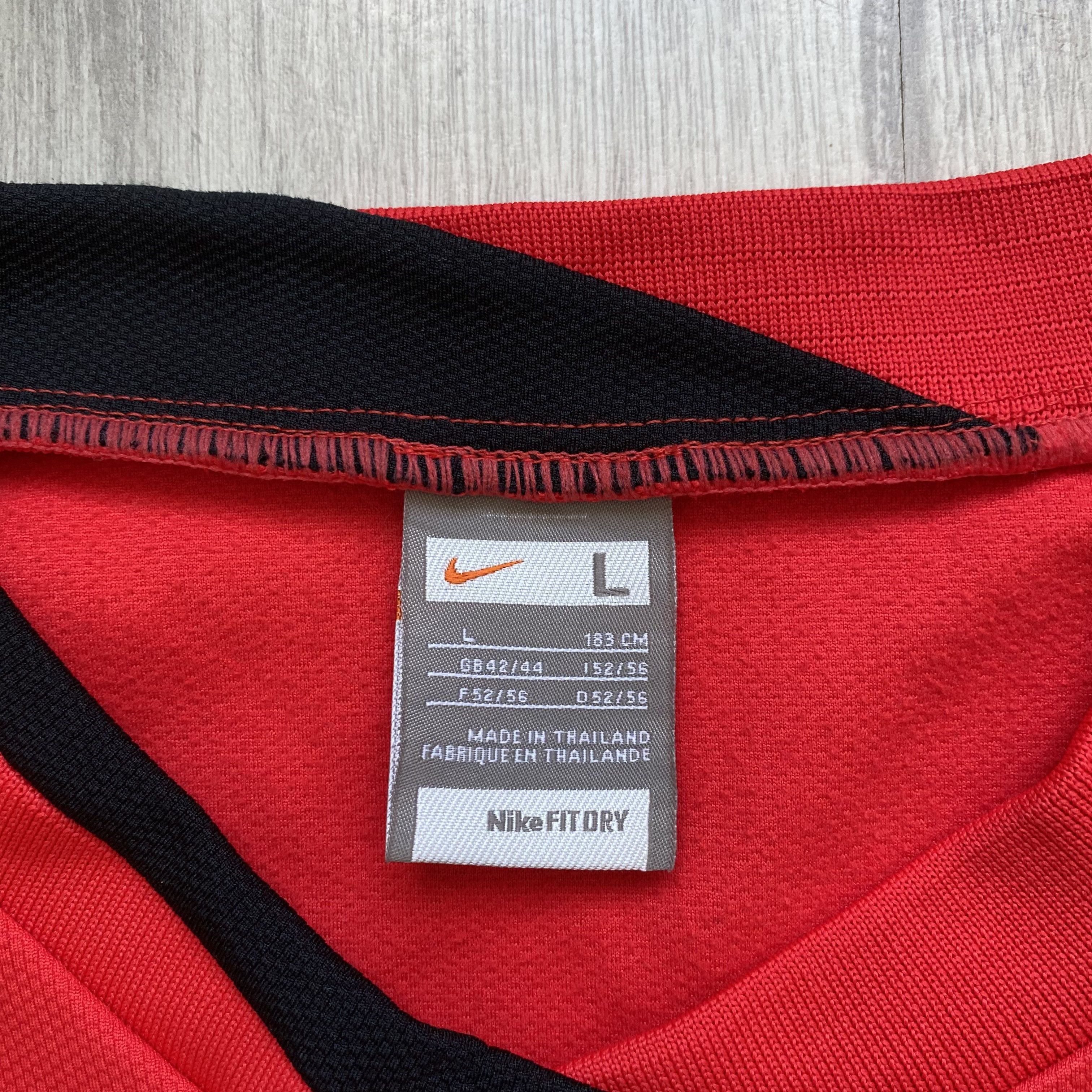 Nike ⚽️ Vintage Nike Soccer Goalkeeper Jersey longsleeve Y2K Size US L / EU 52-54 / 3 - 7 Thumbnail