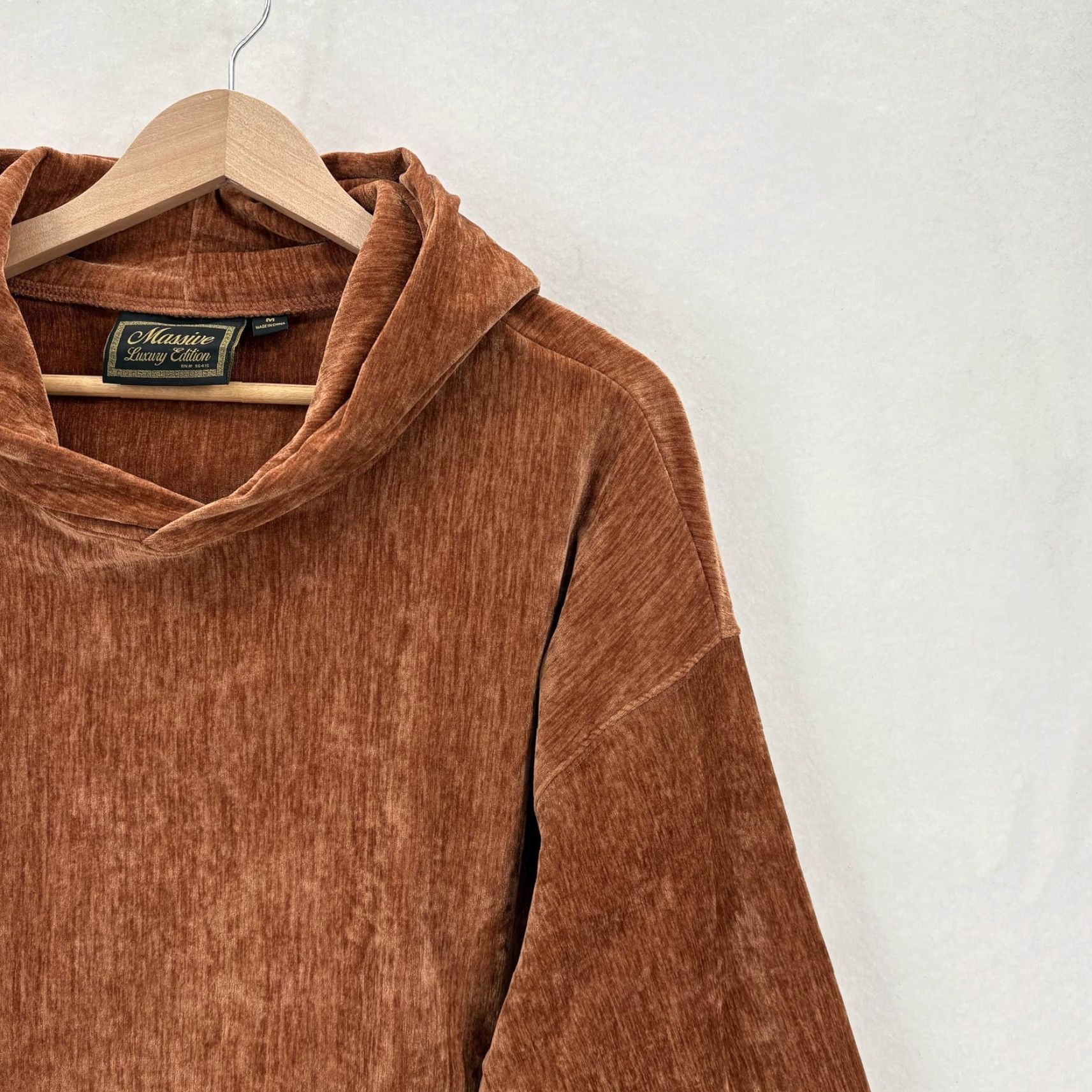 Velvet Super Massive Luxury Hoodie Mens Medium Brown Velvet Pullover Relaxed Stretch Size US M / EU 48-50 / 2 - 2 Thumbnail