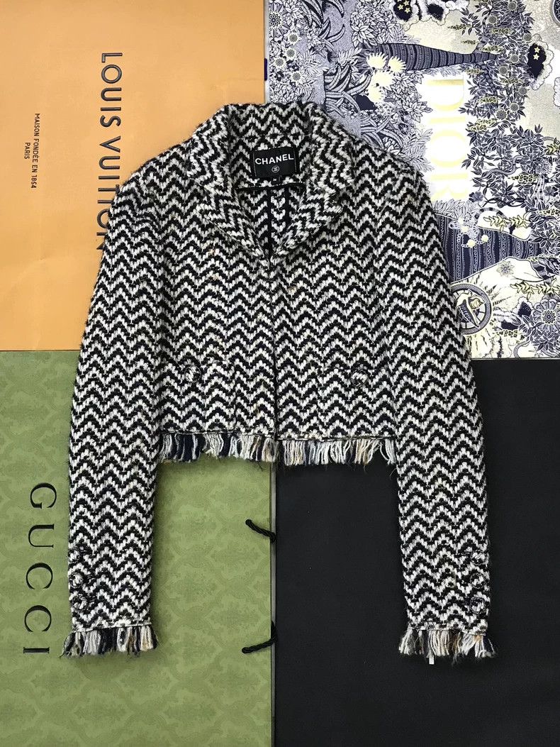 Chanel Chanel Snow series coat Size XS / US 0-2 / IT 36-38 - 1 Thumbnail