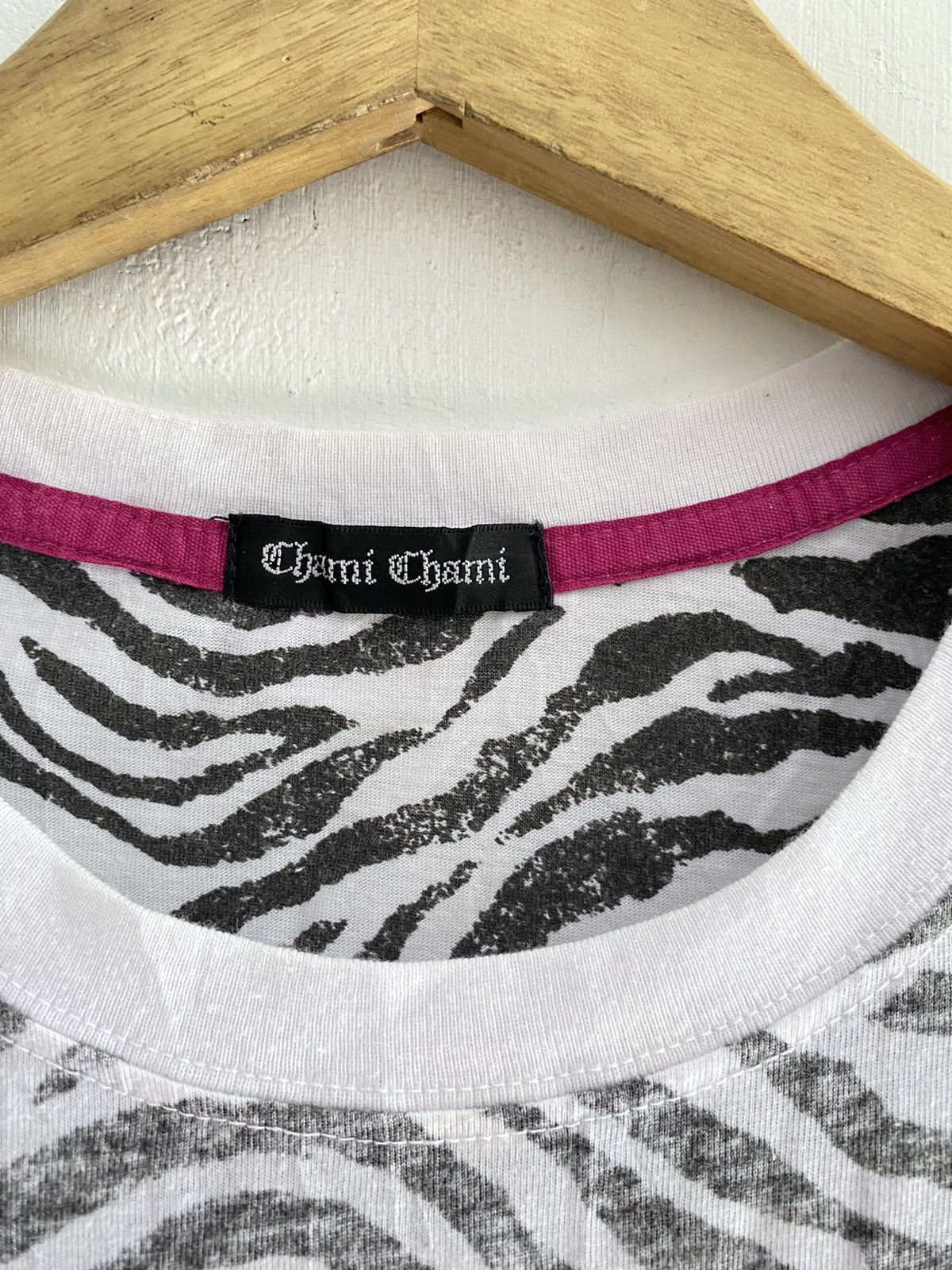 Yasuyuki Ishii Chami chami zebra jewelry printed tshirts Size US M / EU 48-50 / 2 - 5 Thumbnail