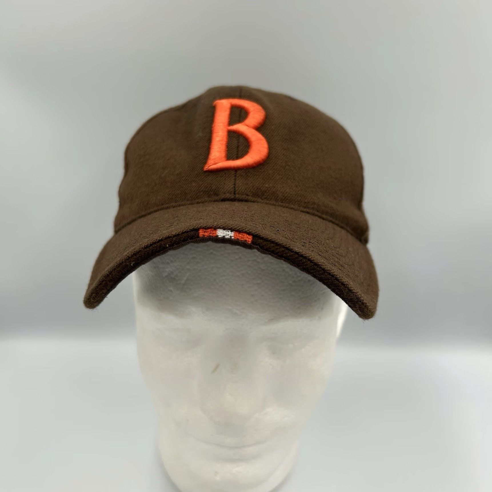 Nike VINTAGE Cleveland Browns Hat Cap Nike Team NFL 90s Y2K Adult 7 Brown Wool Adjustable Men Baseball Cap Browns Mens Size ONE SIZE - 3 Thumbnail