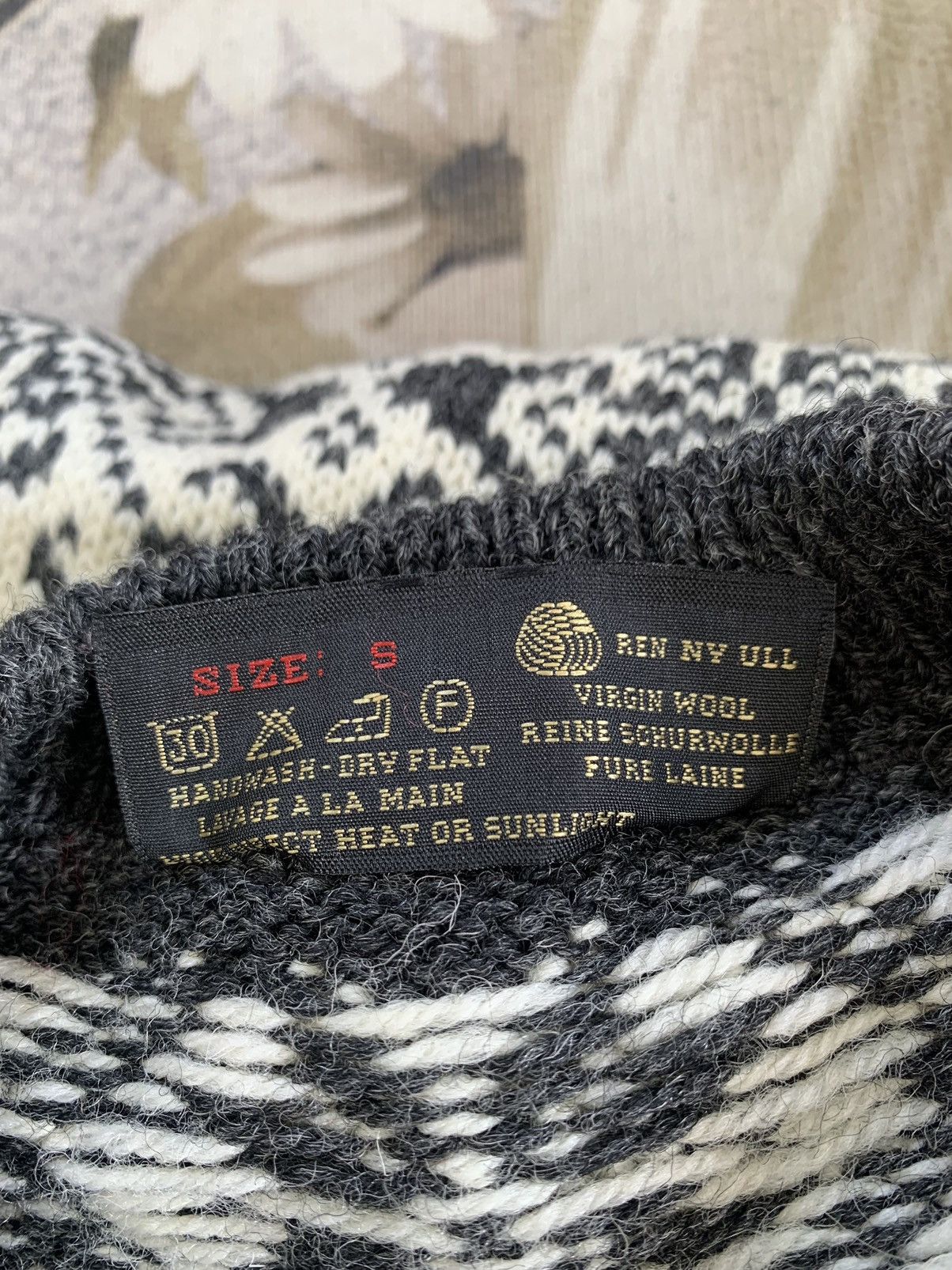 Art Comes First Nordstrikk Art Pattern Knit Sweater Jacket Made in Norway Size US S / EU 44-46 / 1 - 13 Thumbnail