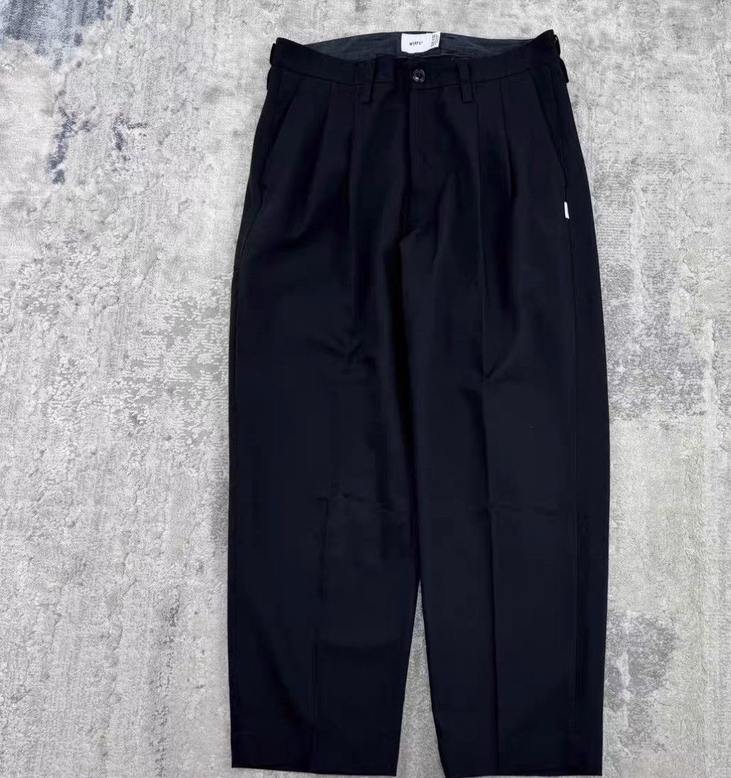 Wtaps WTAPS 19AW TUCK 01 Two-Pleat Casual Trousers J16 Size US 32 / EU 48 - 1 Thumbnail