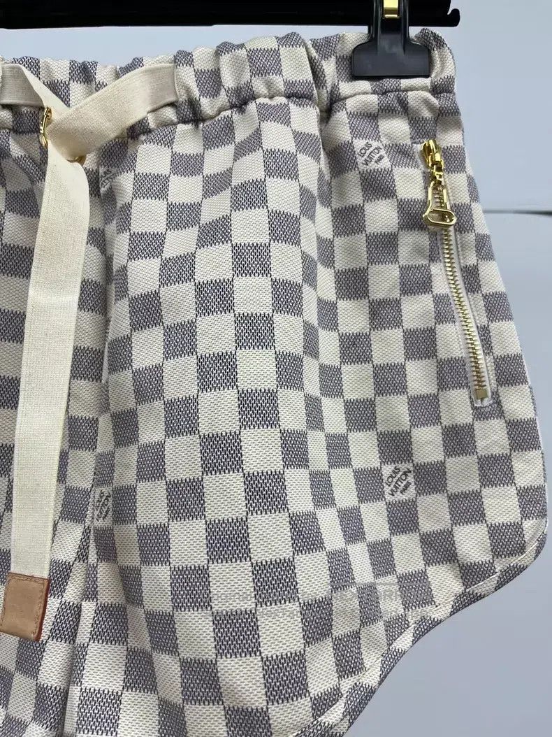 Louis Vuitton Louis Vuitton White checkerboard shorts Size US 38 / EU 54 - 2 Thumbnail