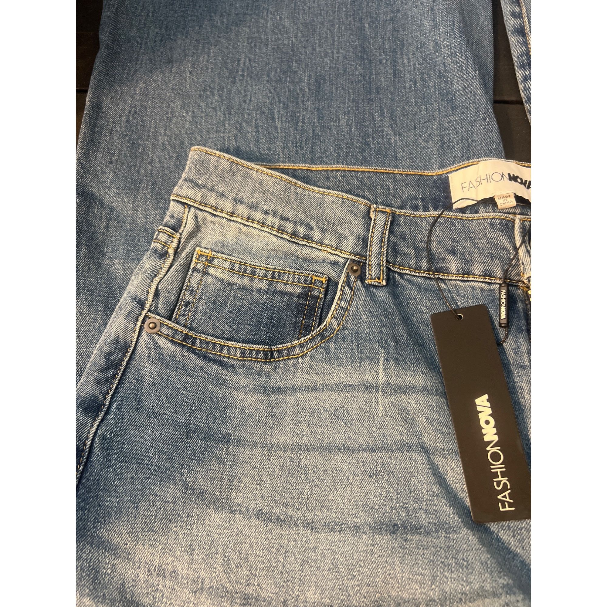 Fashion Nova Fashion Nova Down Your Block Flare Jeans Blue Denim Hole Med Size 32" / US 10 / IT 46 - 4 Thumbnail