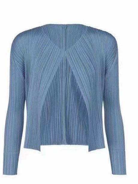 Issey Miyake Issey Miyake size:3 Blue pleated cardigan Size XS / US 0-2 / IT 36-38 - 2 Thumbnail
