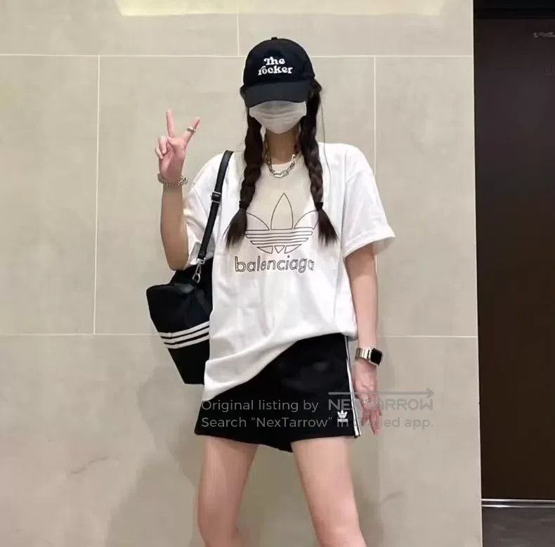 Balenciaga Balenciaga White Logo Printed Cotton Round Neck Short Slee Size US XL / EU 56 / 4 - 9 Thumbnail