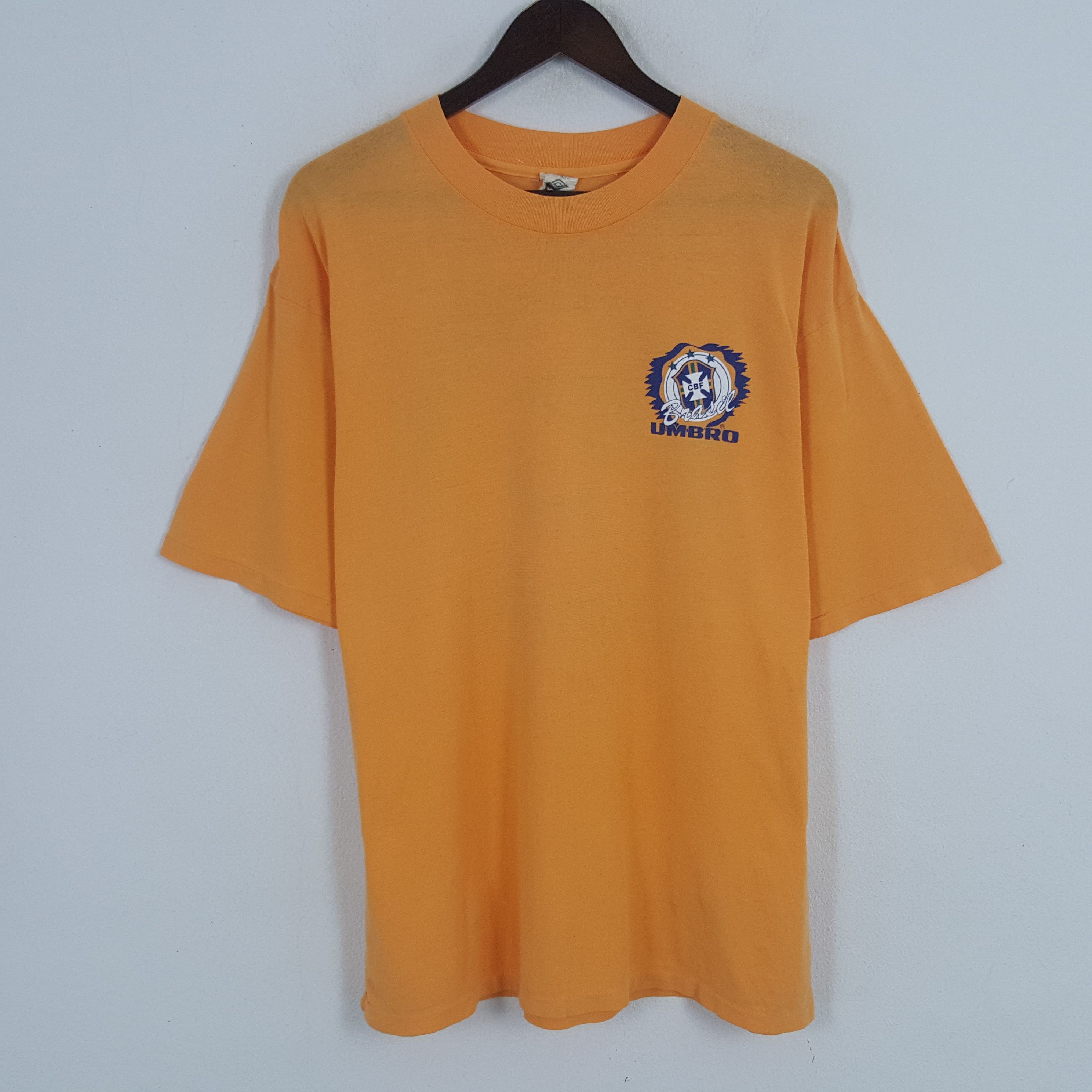 Umbro × Vintage Vintage Umbro Brazil Football Big Logo Tshirt Size US L / EU 52-54 / 3 - 3 Thumbnail