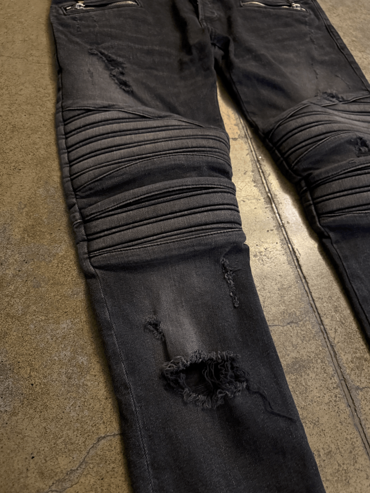 Balmain balmain ripped jeans new condition Size US 32 / EU 48 - 2 Thumbnail