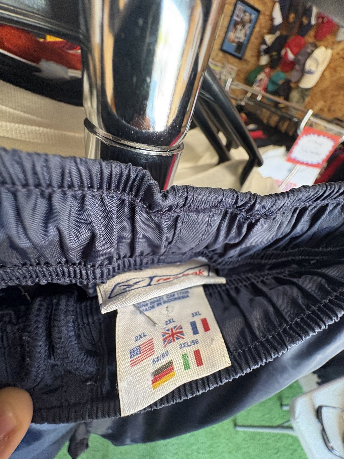 Reebok Vintage 1999 Reebok Baggy Sweatpants Size US 36 / EU 52 - 4 Thumbnail