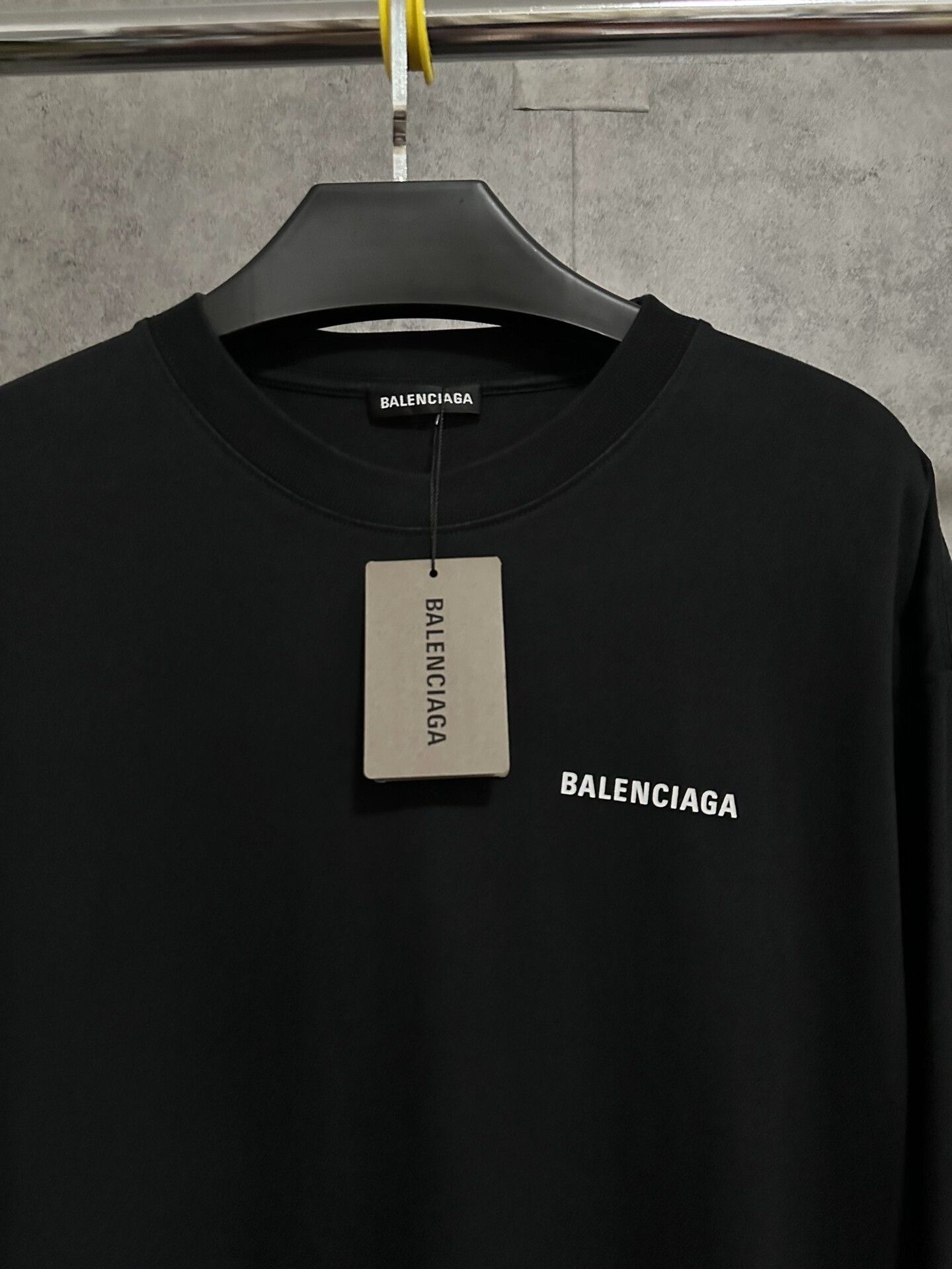 Balenciaga Balenciaga Black Loose Logo Short-Sleeve T-Shirt Size US L / EU 52-54 / 3 - 2 Thumbnail