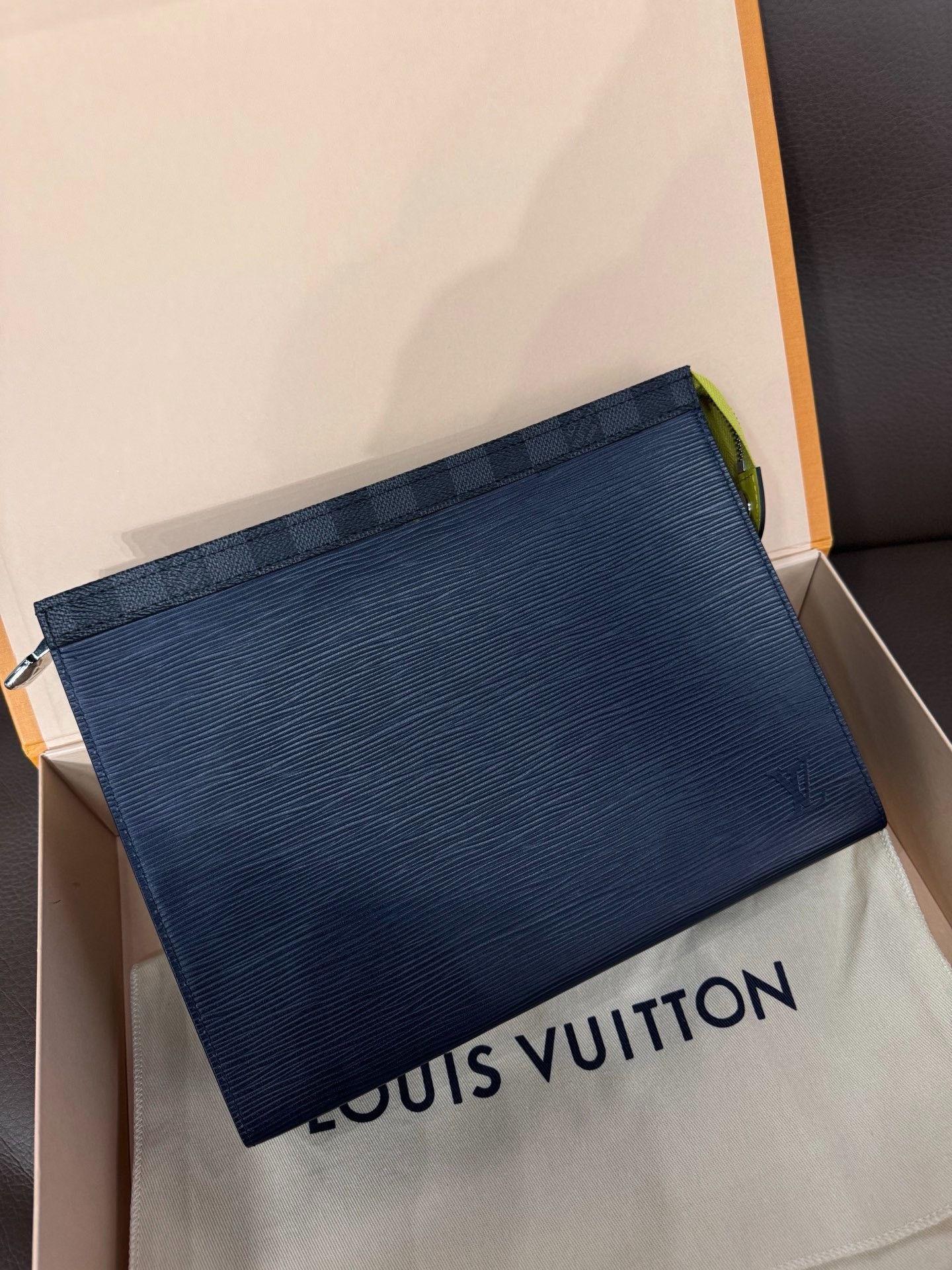Louis Vuitton Louis Vuitton Blue Bag 27 Men Size ONE SIZE - 1 Thumbnail