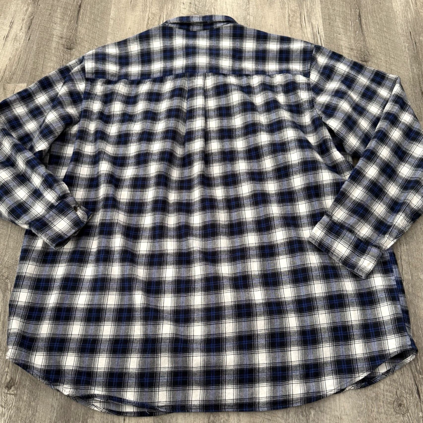 Vintage Foundry Flannel Shirt Mens 2XLT Big Tall Blue White Plaid Long Sleeve Button-Up Shirt Size US XXL / EU 58 / 5 - 5 Thumbnail