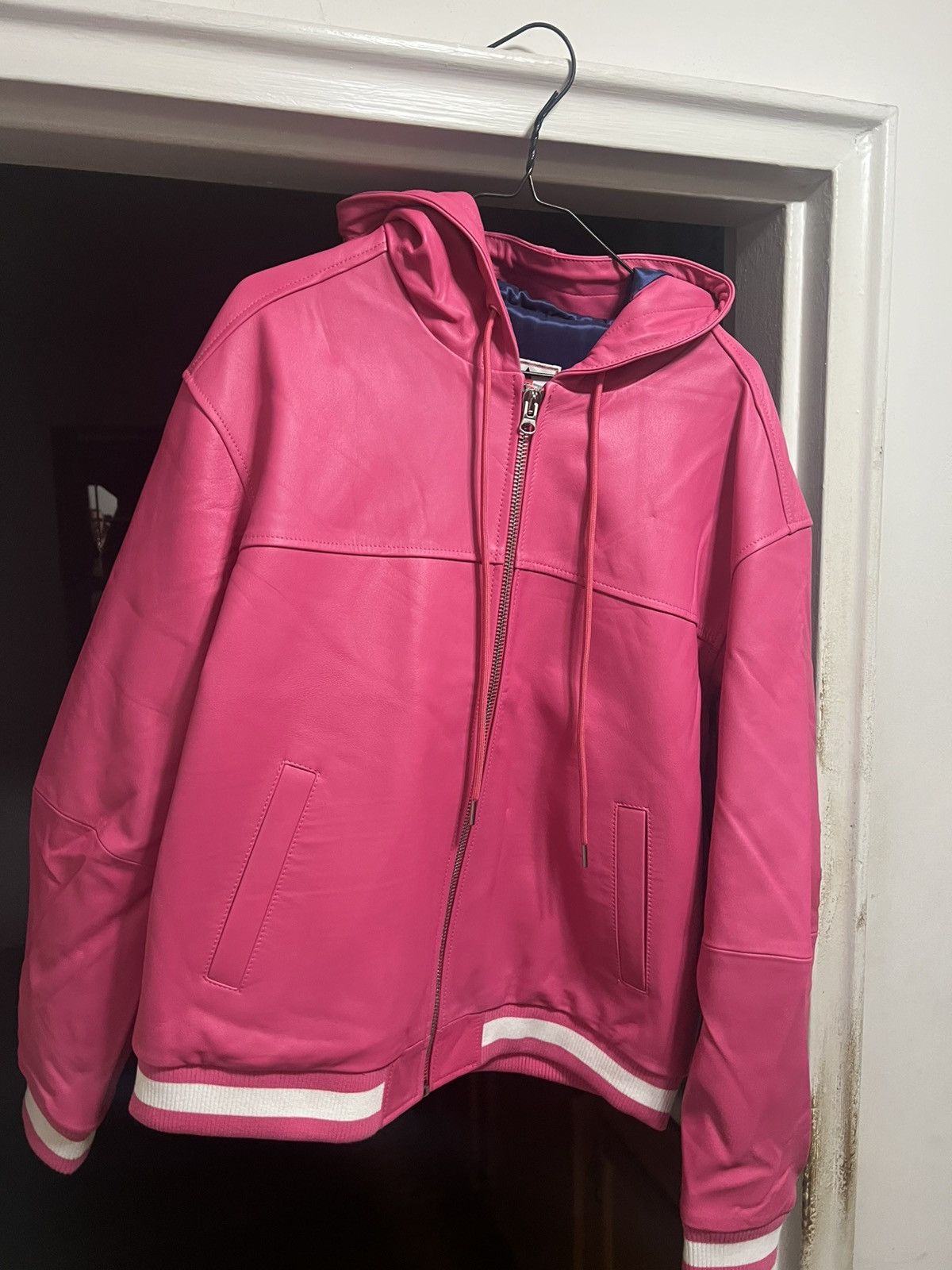 Eric Emanuel Eric Emanuel pink w blue EE leather bomber jacket large Size US L / EU 52-54 / 3 - 1 Thumbnail