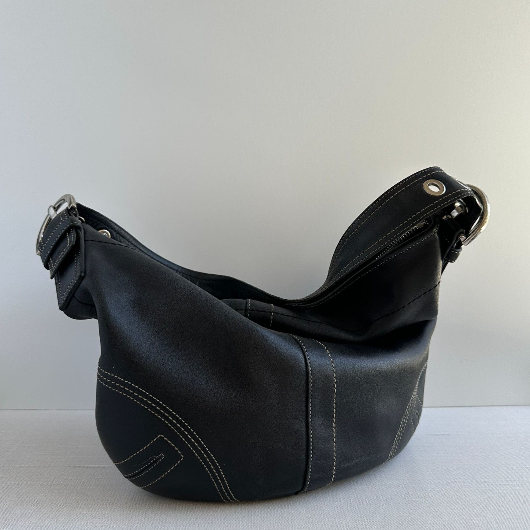 Coach Soho Hobo Black Leather Bag F05D-8A03