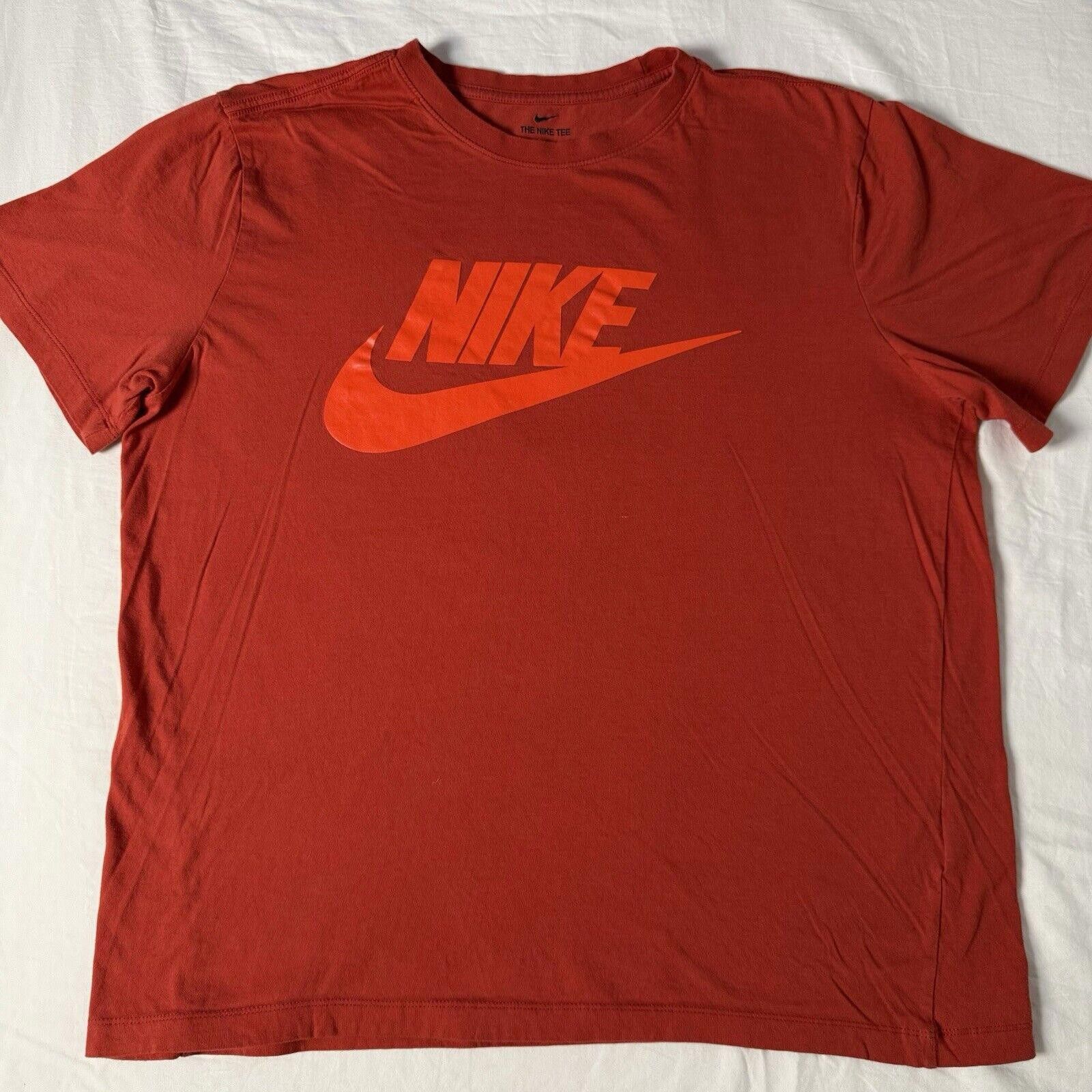 Nike The Nike Tee Logo T-Shirt Short Sleeve Red Men's Sz 2XL Size US XXL / EU 58 / 5 - 1 Thumbnail
