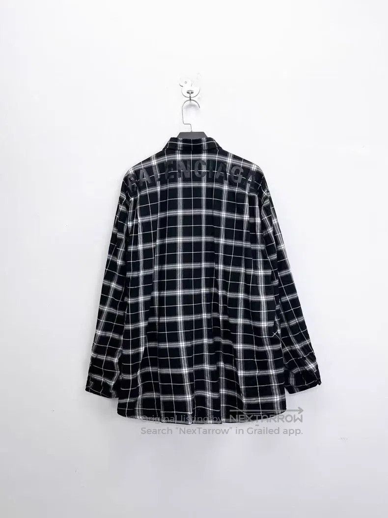 Balenciaga Balenciaga size 39 Black and White Checkered Back Letterin Size US S / EU 44-46 / 1 - 1 Thumbnail