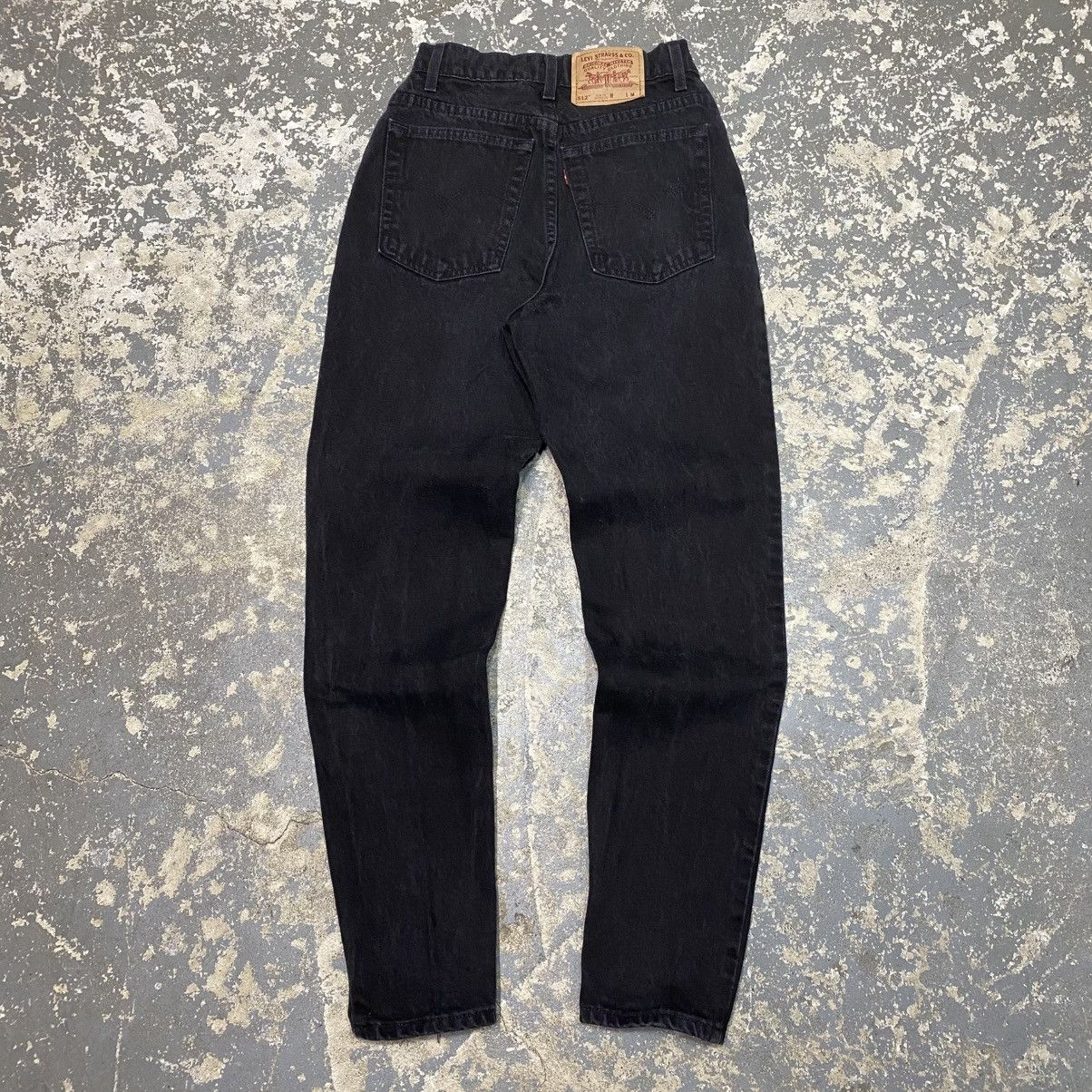 Levi's Vintage Levis 512 Black Slim Taper Denim Jeans 90s Size US 26 / EU 42 - 1 Thumbnail