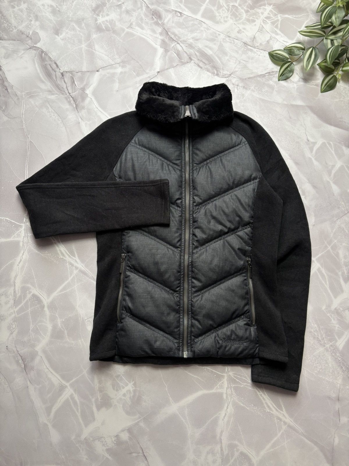 Marmot Marmot Thea Hybrid Puffer Jacket 700 Down Faux Fur Womens S Size S / US 4 / IT 40 - 3 Thumbnail