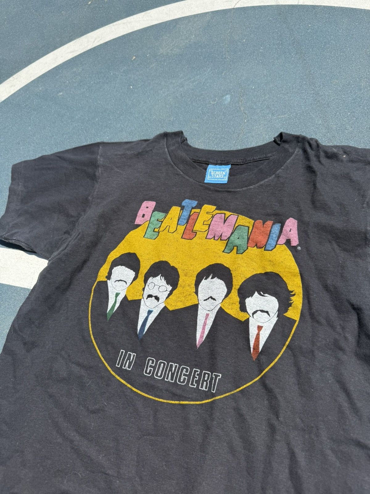 Vintage 1980s Beatles Beatlemania T-Shirt Size US M / EU 48-50 / 2 - 2 Thumbnail
