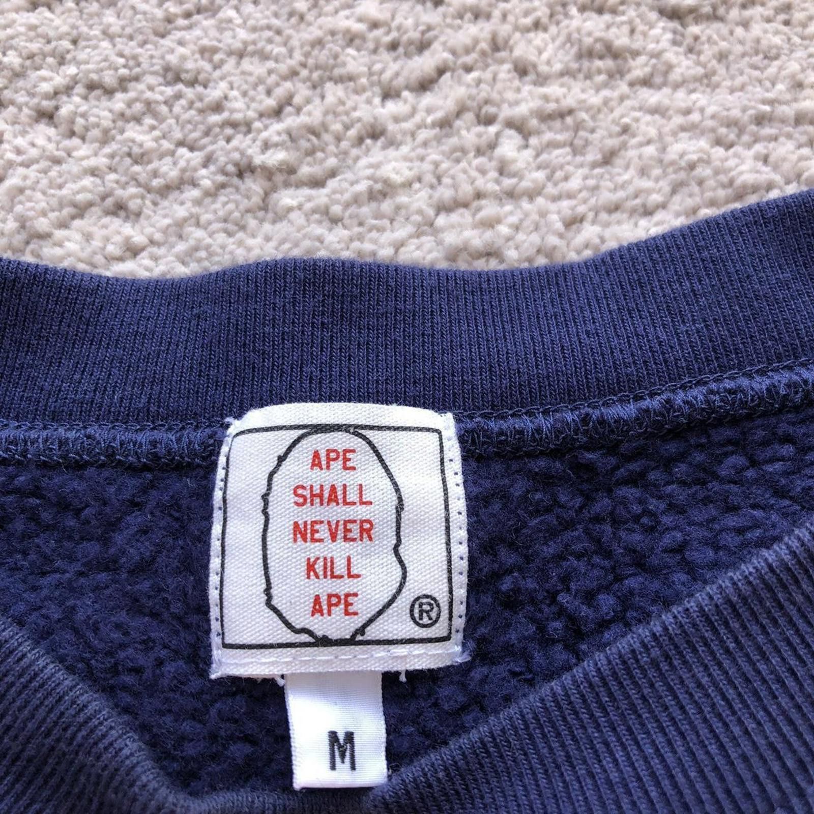 Bape Vintage A Bathing Ape BAPE Crewneck Jumper Sweatshirt Size US L / EU 52-54 / 3 - 3 Thumbnail