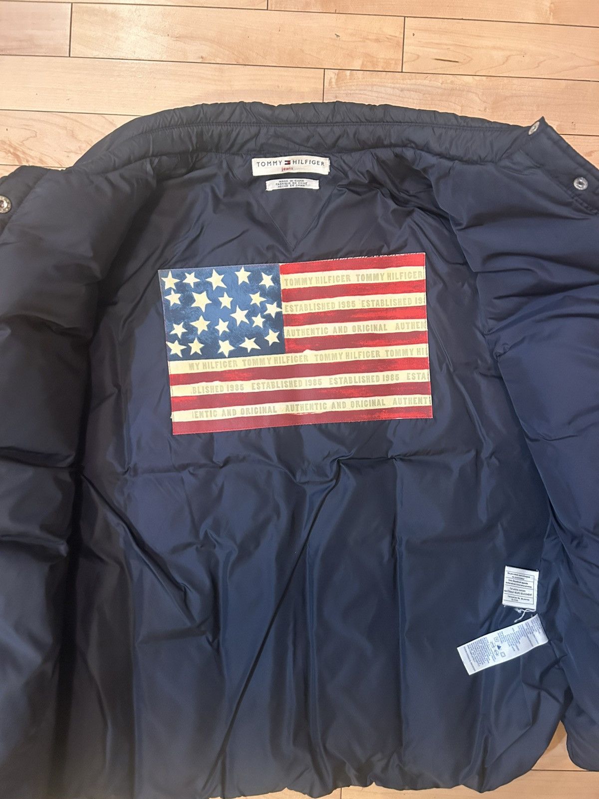Tommy Hilfiger 2000’s Tommy Down bomber jacket Size US M / EU 48-50 / 2 - 2 Thumbnail