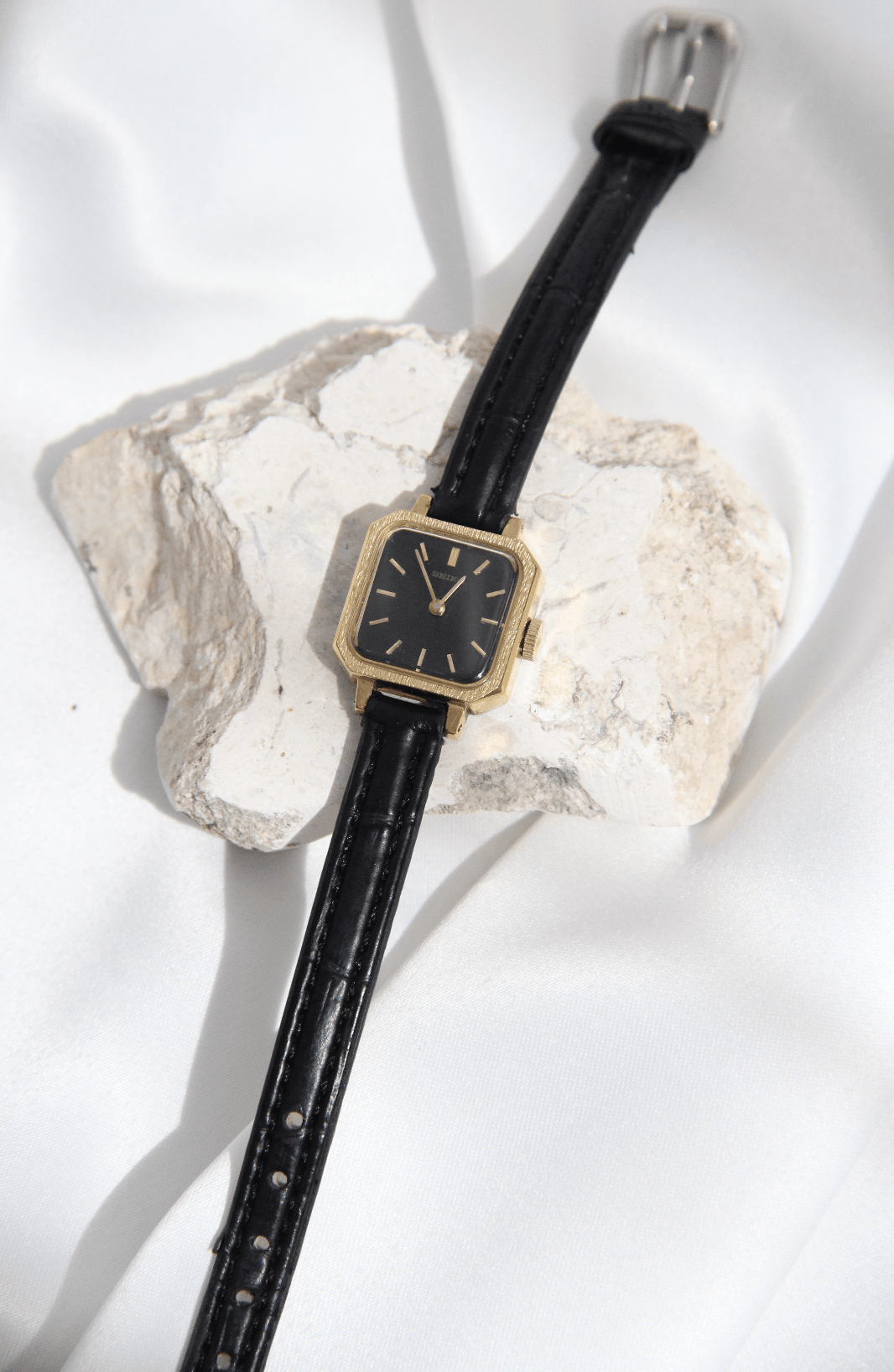 Seiko Vintage Seiko Manual Winding Ladies Watch Gold Size ONE SIZE - 5 Thumbnail