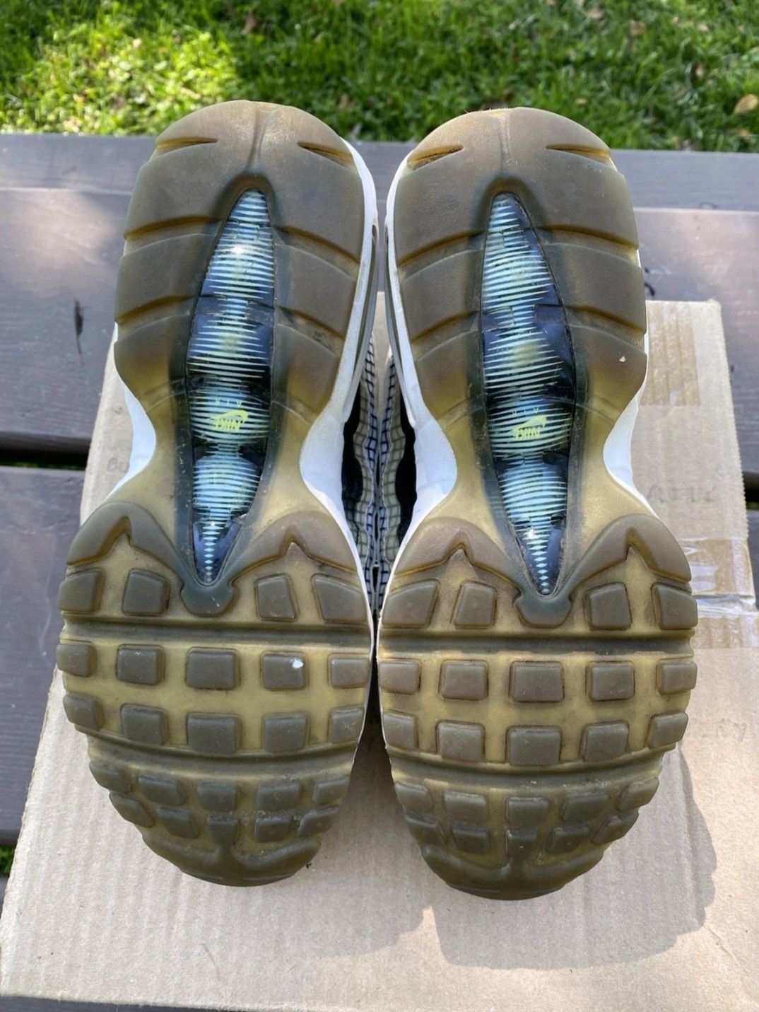 Nike Nike Air Max 95 LV8 Grid AO2450100 Size 5.5 Men Size US 5.5 / EU 38 - 6 Thumbnail
