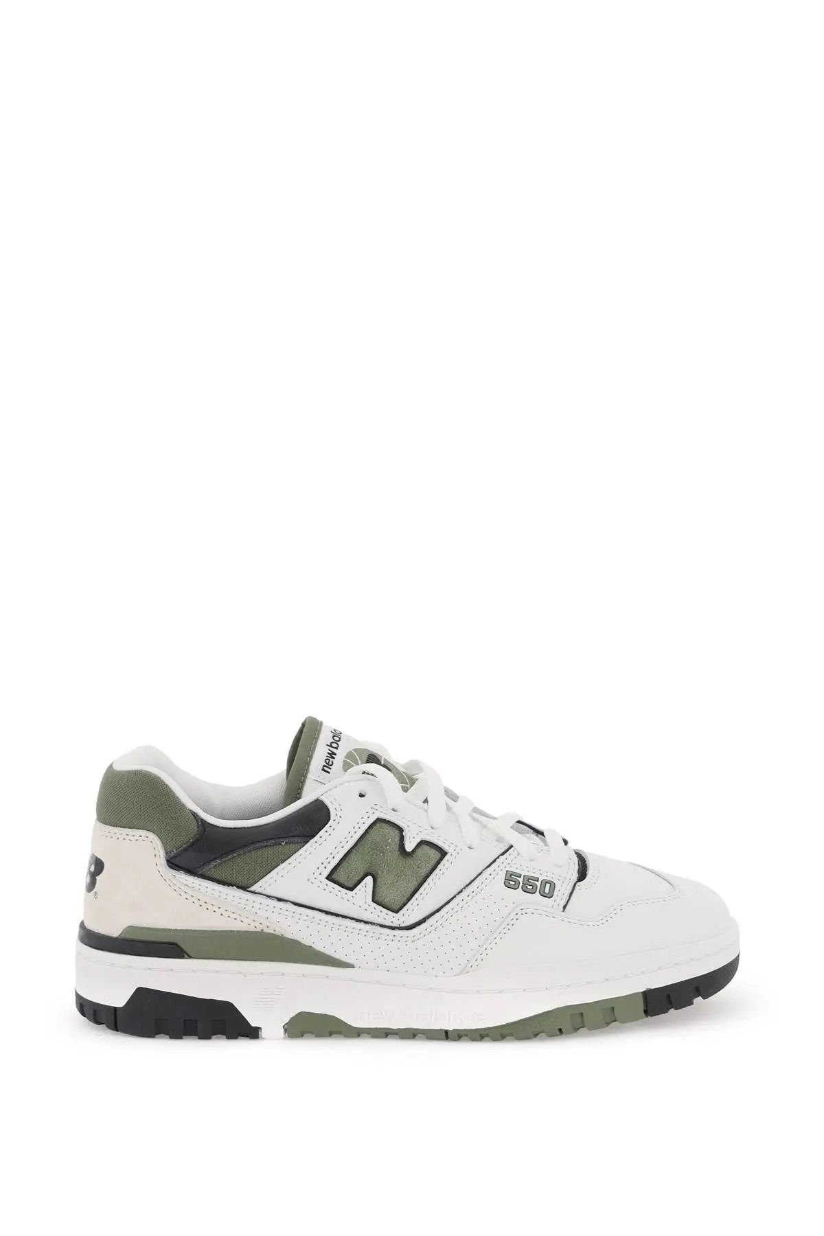 image of New Balance O1S22I1N0324 Unisex 550 Sneakers In White/black/green, Men's (Size 9)