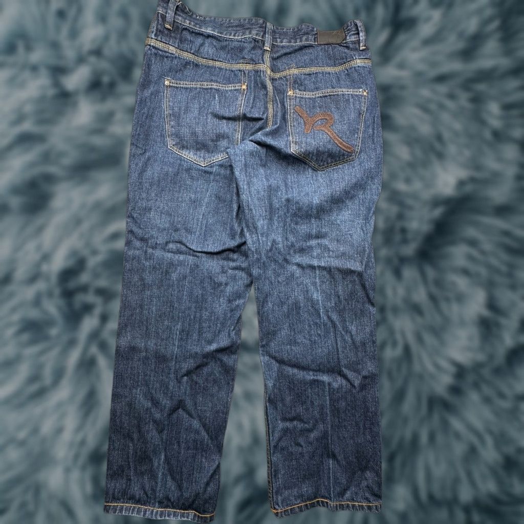 Rocawear VINTAGE Rocawear Jeans Dark Blue Logo Embroidered Mens 40x32 Hip Hop Loose Jeans Men Regular 40 Blue Hip Hop Vintage 90s 00s Size US 38 / EU 54 - 1 Thumbnail