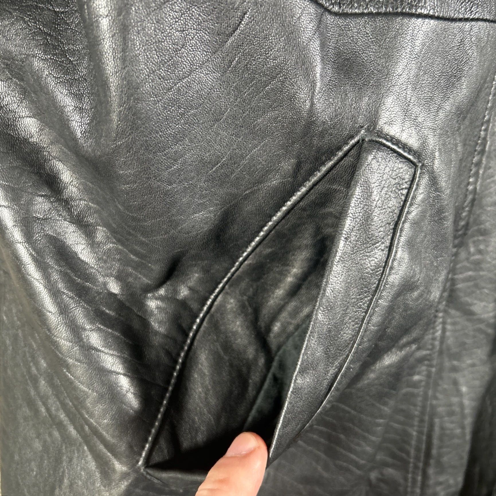Vintage Men’s Black Heavy Rugged Leather Button Snap Zipper Coat Urban Cowboy Size Large Size US L / EU 52-54 / 3 - 5 Thumbnail