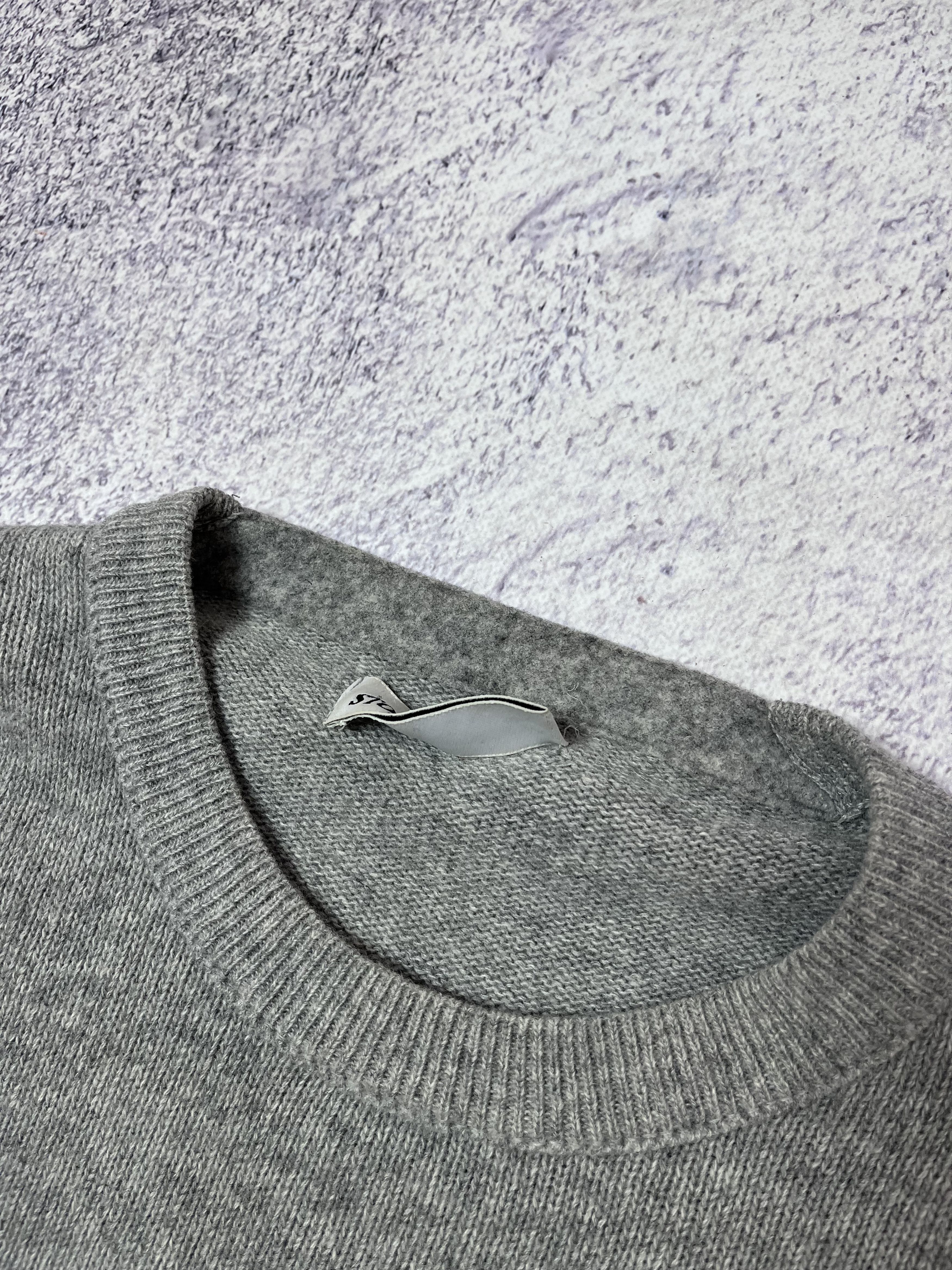 Stone Island × Vintage Vintage men’s sweater Stone Island size M Size US M / EU 48-50 / 2 - 9 Thumbnail