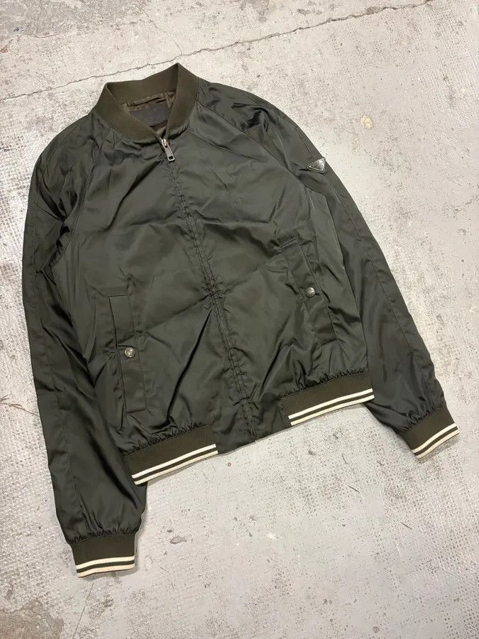 Prada FW2016 Prada Olive Nylon Bomber Jacket Size US M / EU 48-50 / 2 - 4 Thumbnail