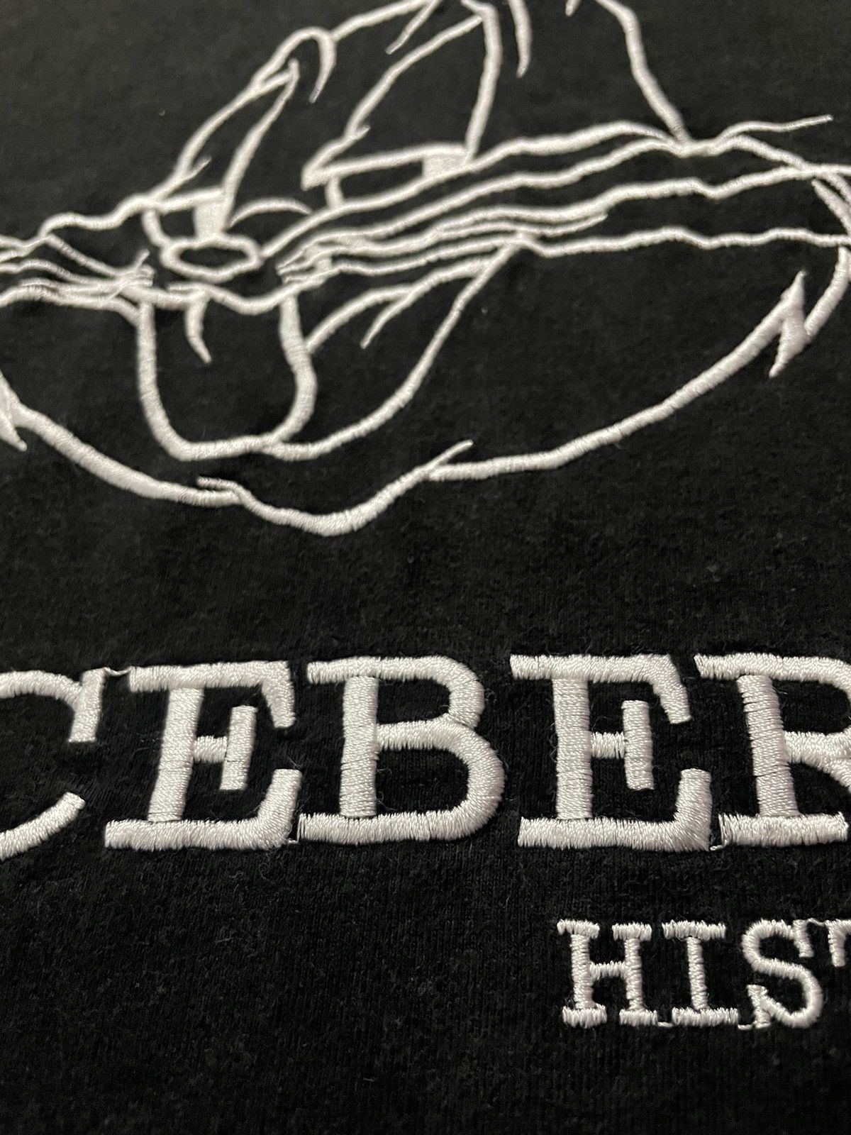 Designer × Iceberg × Vintage VINTAGE ICEBERG HISTORY BUG BUNNY Size US L / EU 52-54 / 3 - 5 Thumbnail