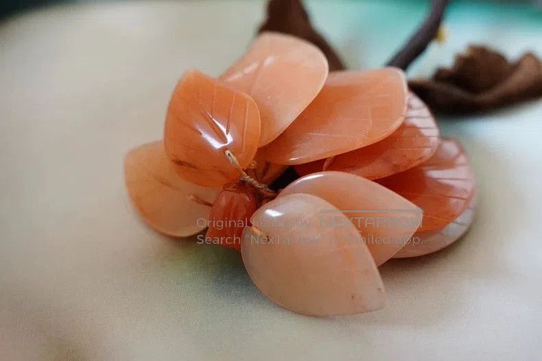Kenzo 1980s Kenzo Jade Flower Brooch. Size ONE SIZE - 1 Thumbnail
