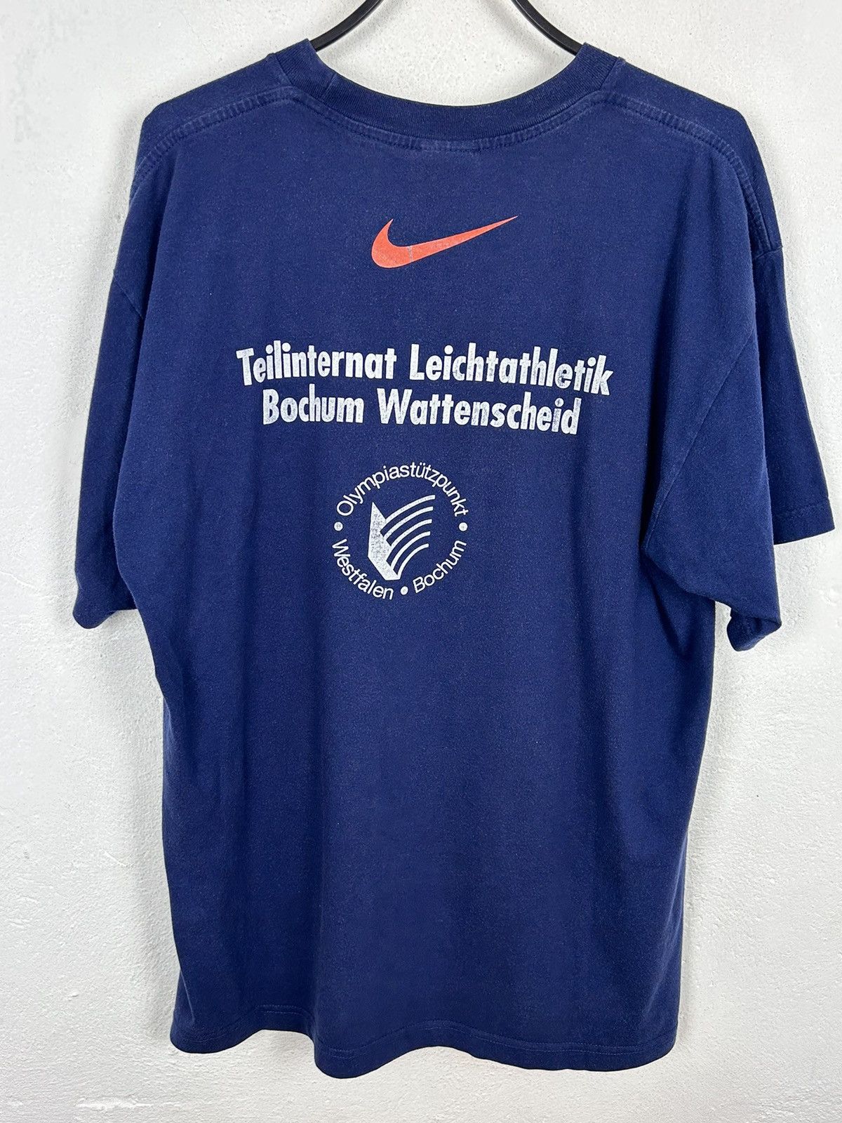 Nike 90s Vintage Nike Center Logo Short Sleeve T-Shirt In Blue Size US XL / EU 56 / 4 - 5 Thumbnail