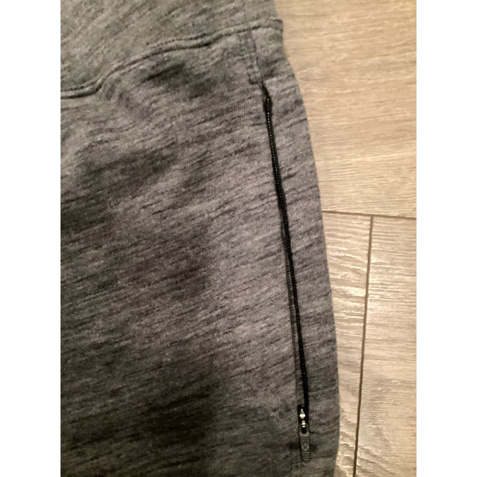 Lululemon Lululemon Sweatpants Women Size 10 Heathered Gray Front Pockets Activewear Jogger Pants, Regular Fit, Gym & Training Size 32" / US 10 / IT 46 - 5 Thumbnail