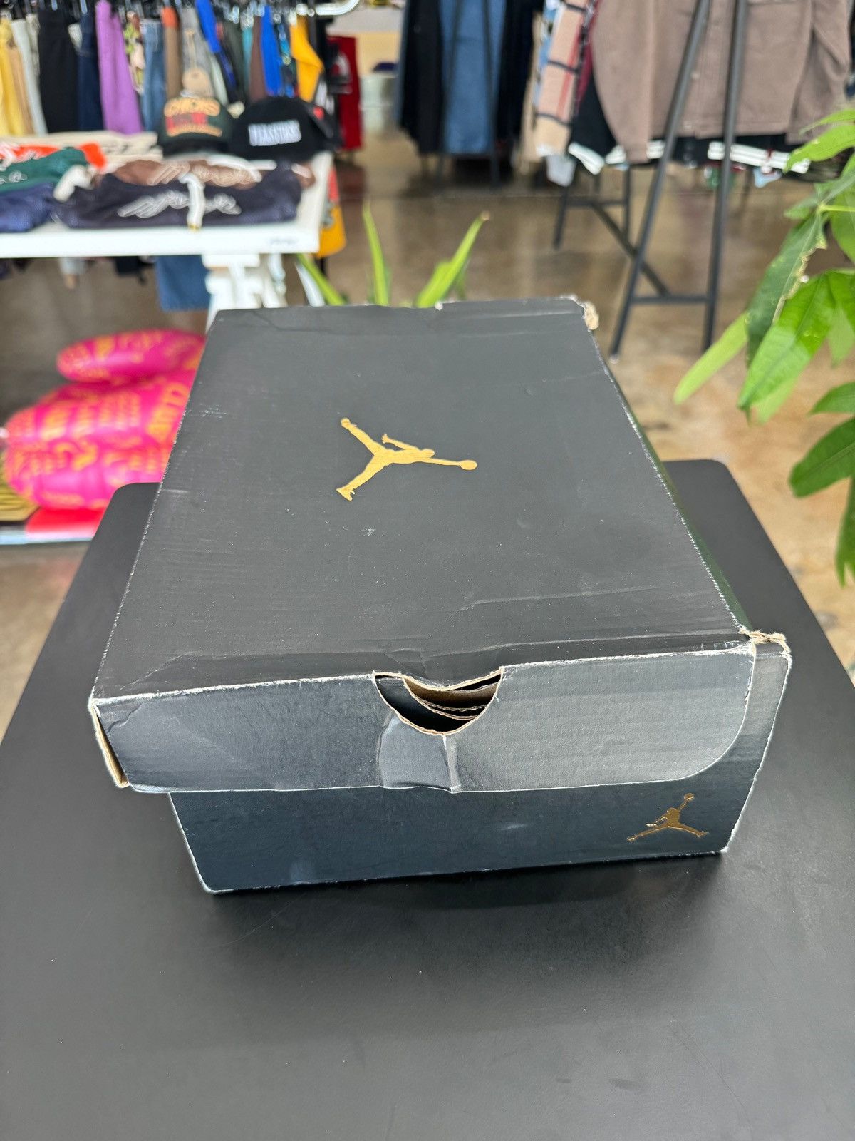 Jordan Brand Air Jordan 4 Oreo Sz. 5Y (2015) Size US 5 / EU 37 - 14 Thumbnail