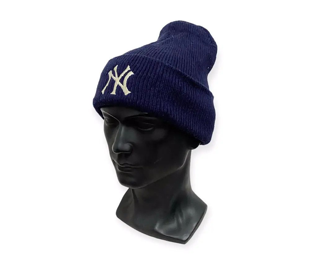 New York Yankees New York Yankees Small Logo Beanie Hat Size ONE SIZE - 1 Thumbnail